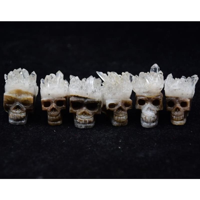 Rocker Mini Quartz Cluster Carved Skull